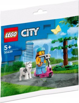 Klocki konstrukcyjne Lego City Wybieg dla psów i hulajnoga (30639) Lego