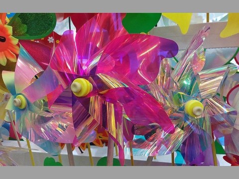 Wiatrak neonowy 24cm Adar (591752) Adar