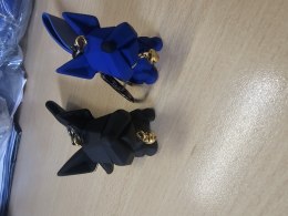 Brelok pies buldog francuski, mix kolorów pakowany po 1 szt.