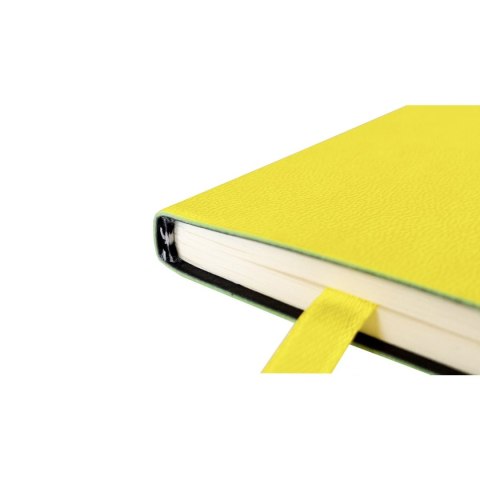 Kalendarz książkowy (terminarz) A5 tygodniowy FOTO A5 Avanti (KKA5TFL) Avanti