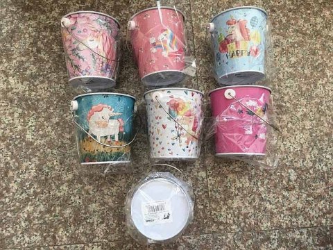 Pojemnik na długopisy wiaderko metalowe jednorożec na kredki mix metal Adar (511767) Adar