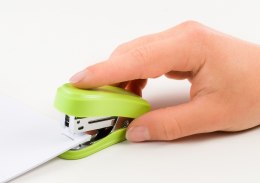 Zszywacz mini zielony jasny (020-1909 NO) Novus Novus